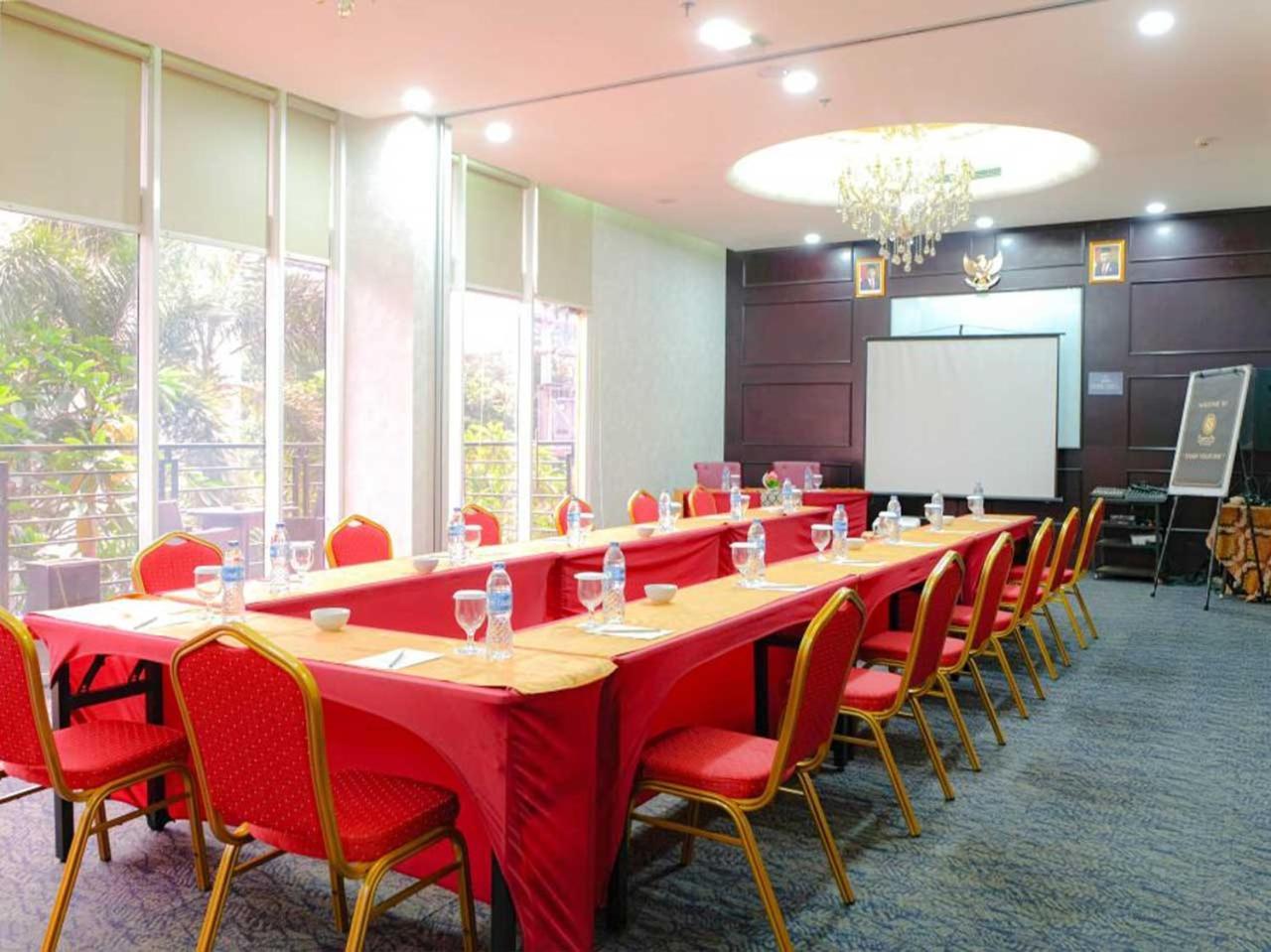 Sapphire Sky Hotel & Conference Serpong Exteriér fotografie