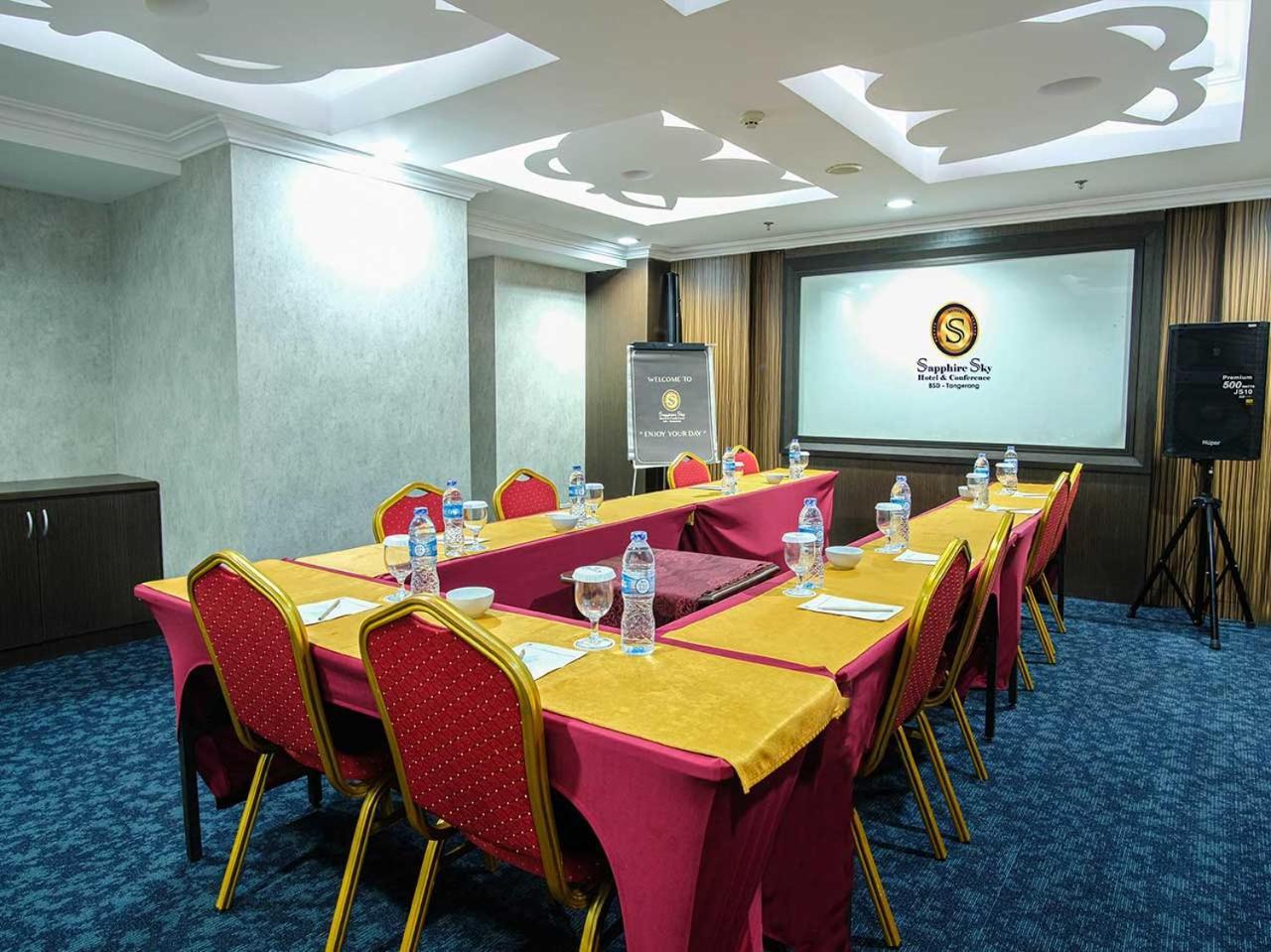 Sapphire Sky Hotel & Conference Serpong Exteriér fotografie