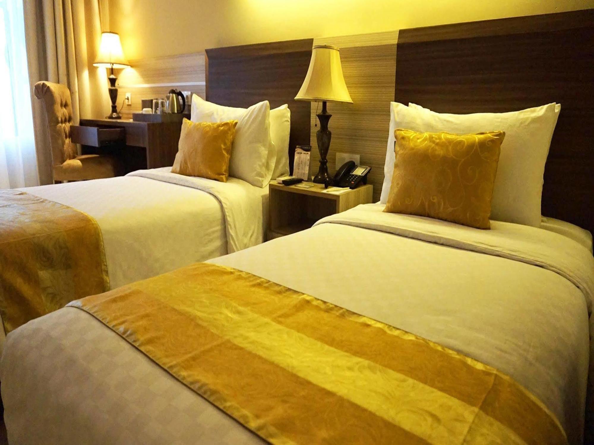 Sapphire Sky Hotel & Conference Serpong Exteriér fotografie